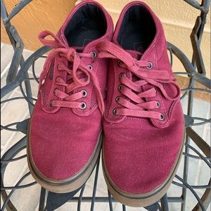 Vans gumsole maroon sneakers / shoes 9.5